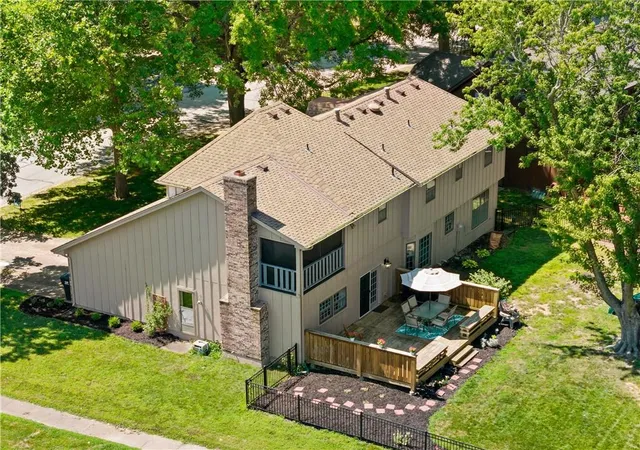 Photo 2 of Single family home for sale at 4000 Nw Cimarron St, Lees Summit, MO 64064 | MLS# 2628990 | Listing updated on 2026-09-14