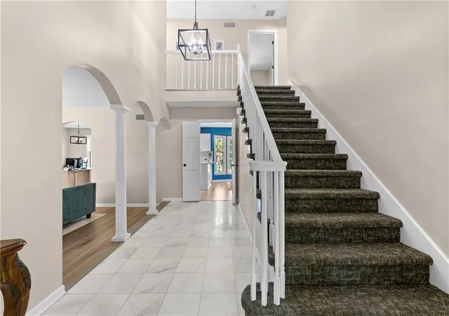 Photo 4 of Single family home for sale at 4000 NW Cimarron St, Lees Summit, MO 64064 | MLS# 2628990 | Listing updated on 2026-09-14