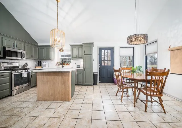 Photo 4 of Single family home for sale at 11013 Cleveland Ave, Kansas City, KS 66109 | MLS# 2629063 | Listing updated on 2026-09-12