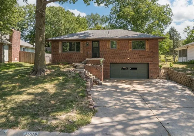Photo 1 of Single family home for sale at 3209 N 36 Terrace, St Joseph, MO 64506 | MLS# 2629325 | Listing updated on 2026-10-03