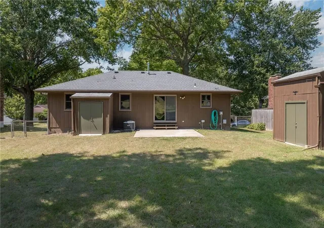 Photo 3 of Single family home for sale at 3209 N 36 Terrace, St Joseph, MO 64506 | MLS# 2629325 | Listing updated on 2026-10-03