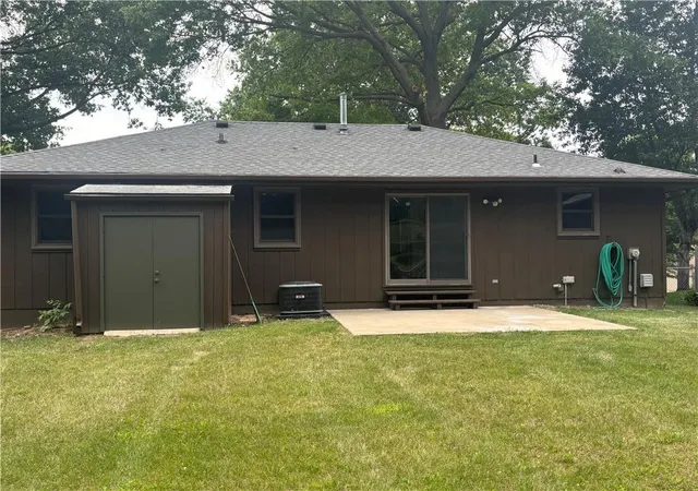 Photo 3 of Single family home for sale at 3209 N 36 Terrace, St Joseph, MO 64506 | MLS# 2629325 | Listing updated on 2026-10-10