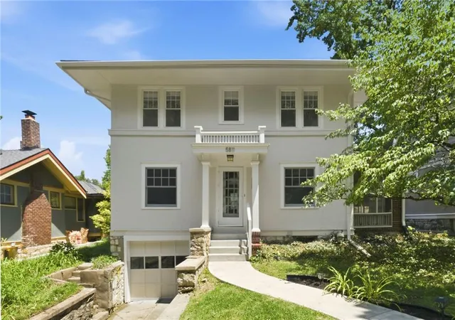 Photo 1 of Single family home for sale at 5811 Charlotte St, Kansas City, MO 64110 | MLS# 2629381 | Listing updated on 2026-09-13