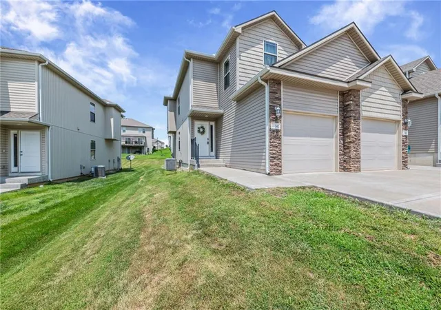 Photo 1 of Single family home for sale at 10542 Clubhouse Dr, Kansas City, KS 66109 | MLS# 2629717 | Listing updated on 2026-09-12