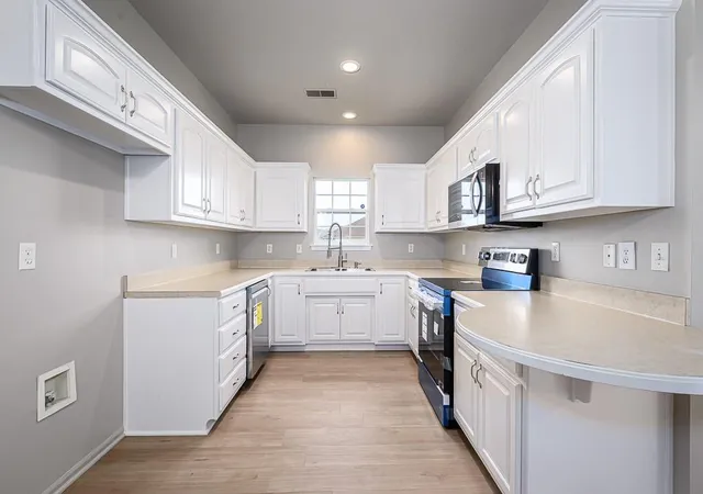 Photo 3 of Sale Pending at 11409 Lafayette Ave, Kansas City, KS 66109 | MLS# 2629920 | Listing updated on 2026-09-22