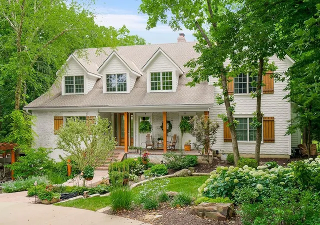 Photo 2 of Mansion for sale at 6215 Arapahoe St, Shawnee, KS 66226 | MLS# 2630207 | Listing updated on 2026-09-22