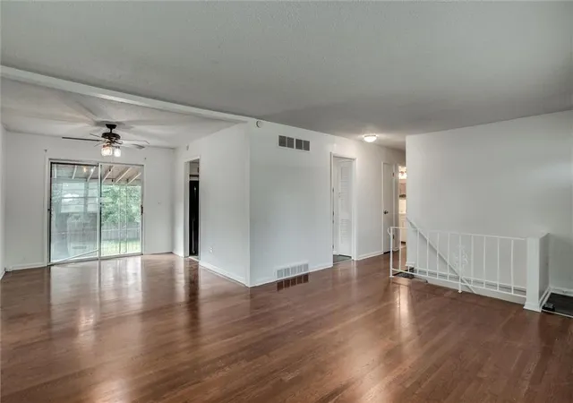 Photo 2 of Single family home for sale at 439 E Whittier St, Kansas City, MO 64119 | MLS# 2630704 | Listing updated on 2026-10-06