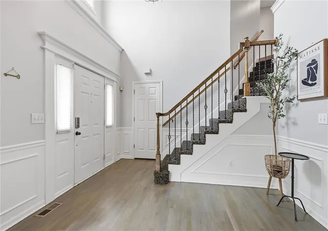 Photo 3 of Single family home for sale at 8900 W 148th Terrace, Overland Park, KS 66221 | MLS# 2630822 | Listing updated on 2026-10-08
