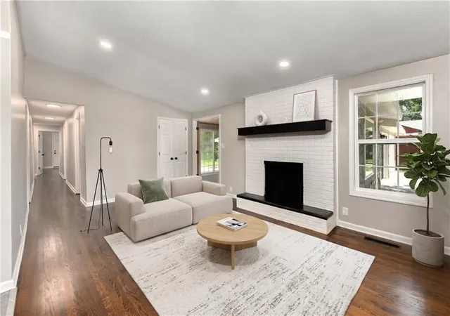 Photo 2 of Single family home for sale at 7132 Parallel Pkwy, Kansas City, KS 66112 | MLS# 2630922 | Listing updated on 2026-09-15