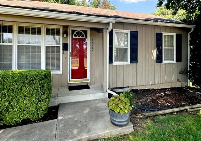 Photo 1 of Single family home for sale at 4010 W 63rd Street, Prairie Village, KS 66208 | MLS# 2631227 | Listing updated on 2026-09-25
