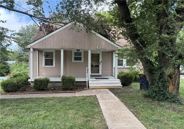 Photo 1 of Sale Pending at 4248 Ne Kelsey Rd, Kansas City, MO 64116 | MLS# 2631291 | Listing updated on 2026-09-10