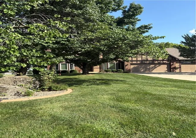 Photo 2 of Single family home for sale at 2010 Hidden Valley Dr, Pleasant Hill, MO 64080 | MLS# 2631522 | Listing updated on 2026-09-11
