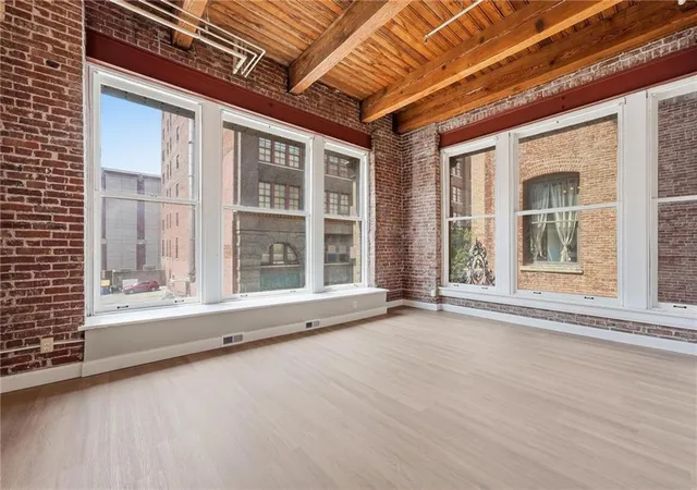 Photo 2 of Condo for sale at 308 W 8th Street #204, Kansas City, MO 64105 | MLS# 2631558 | Listing updated on 2026-09-10