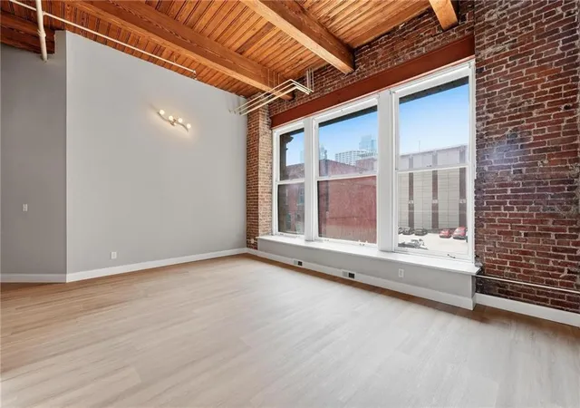 Photo 4 of Condo for sale at 308 W 8th Street #204, Kansas City, MO 64105 | MLS# 2631558 | Listing updated on 2026-09-10