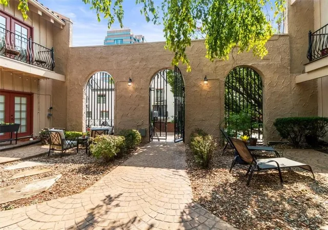 Photo 1 of Condo for sale at 1111 W 46th Street #24, Kansas City, MO 64112 | MLS# 2631613 | Listing updated on 2026-09-10