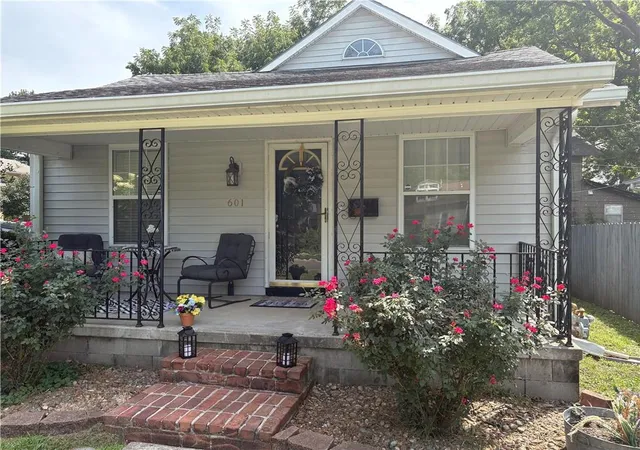 Photo 1 of Single family home for sale at 601 W 77th Street, Kansas City, MO 64114 | MLS# 2631959 | Listing updated on 2026-09-15