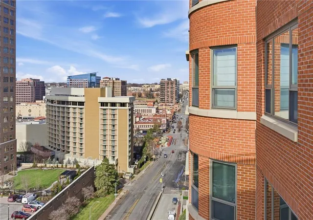 Photo 1 of Condo for sale at 4950 Central St #805, Kansas City, MO 64112 | MLS# 2631997 | Listing updated on 2026-09-15