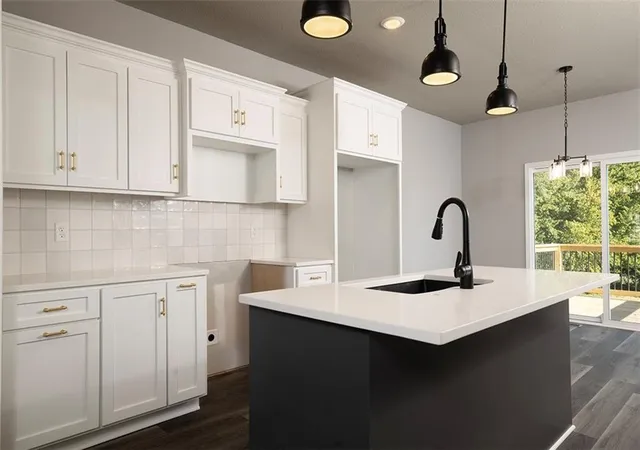 Photo 2 of Single family home for sale at 4719 E 135th Court, Grandview, MO 64030 | MLS# 2632031 | Listing updated on 2026-09-13