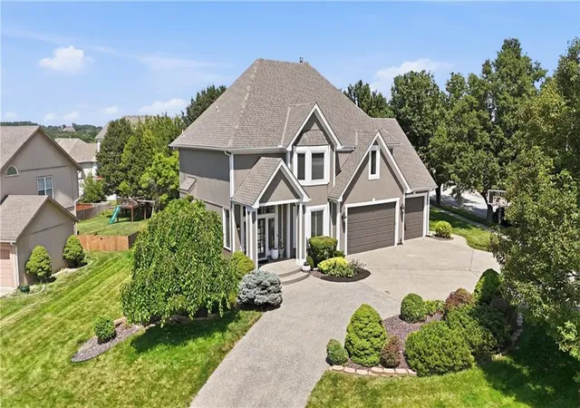 Photo 1 of Single family home for sale at 4318 Ne 63rd Street, Kansas City, MO 64119 | MLS# 2632068 | Listing updated on 2026-09-12