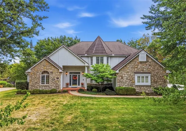 Photo 2 of Sale Pending at 13007 Walmer St, Leawood, KS 66209 | MLS# 2632248 | Listing updated on 2026-09-12