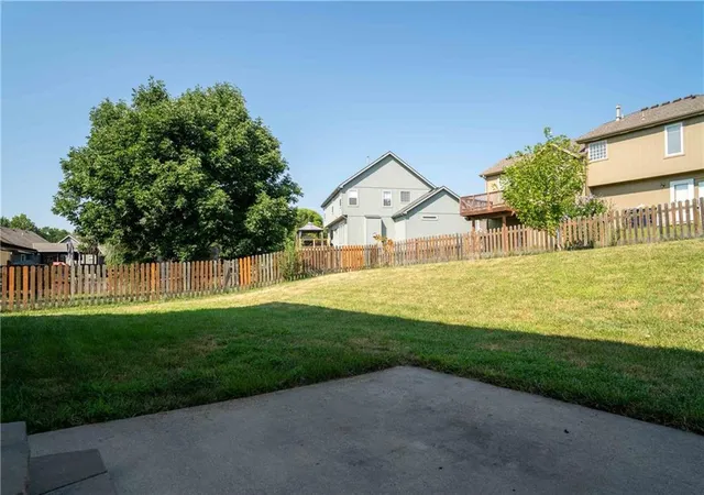 Photo 4 of Single family home for sale at 10760 N Laurel Ave, Kansas City, MO 64157 | MLS# 2632308 | Listing updated on 2026-09-13