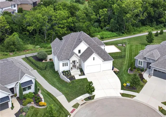 Photo 3 of Single family home for sale at 15410 W 166th Terrace, Olathe, KS 66062 | MLS# 2632706 | Listing updated on 2026-10-06