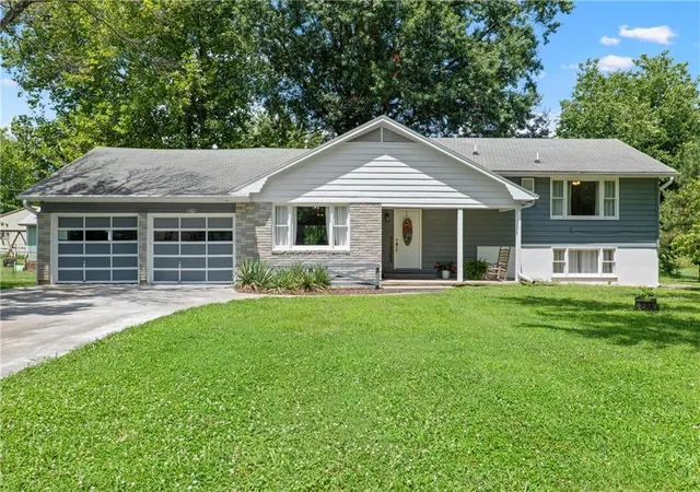 Photo 1 of Single family home for sale at 2315 E 16th Street, Sedalia, MO 65301 | MLS# 2632726 | Listing updated on 2026-09-15