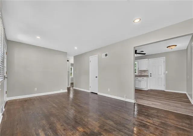 Photo 3 of Single family home for sale at 9108 Central St, Kansas City, MO 64114 | MLS# 2632730 | Listing updated on 2026-09-29