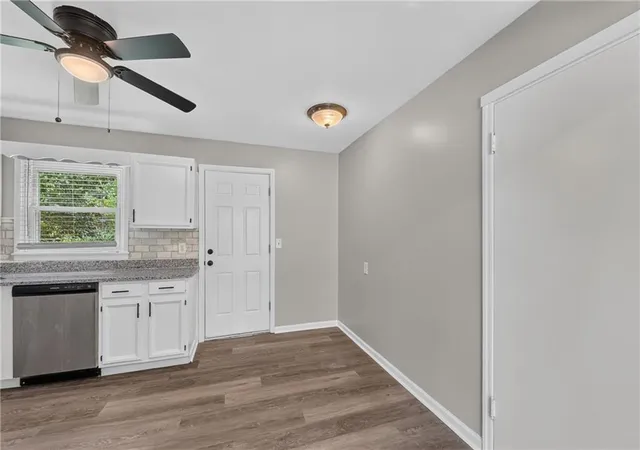 Photo 3 of Single family home for sale at 9108 Central St, Kansas City, MO 64114 | MLS# 2632730 | Listing updated on 2026-09-29
