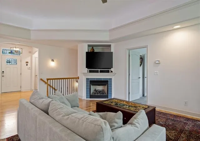 Photo 3 of Single family home for sale at 1348 SW Heartwood Dr, Lees Summit, MO 64081 | MLS# 2632818 | Listing updated on 2026-09-11