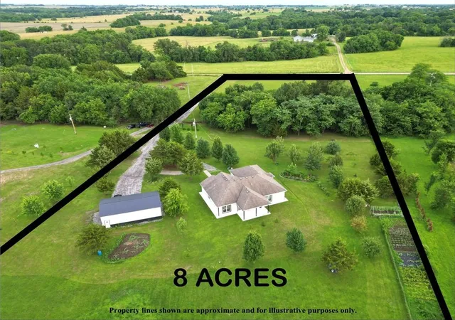 Photo 3 of Single family home for sale at 19883 Mather Rd, Sedalia, MO 65301 | MLS# 2632840 | Listing updated on 2026-09-13