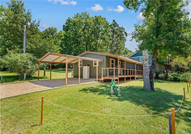 Photo 3 of Single family home for sale at 150 Cedar Cvs Rd, Reeds Spring, MO 65737 | MLS# 2632903 | Listing updated on 2026-09-13
