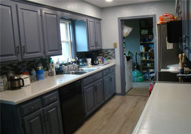 Photo 4 of Single family home for sale at 305 E Orchard St, Odessa, MO 64076 | MLS# 2632988 | Listing updated on 2026-09-23