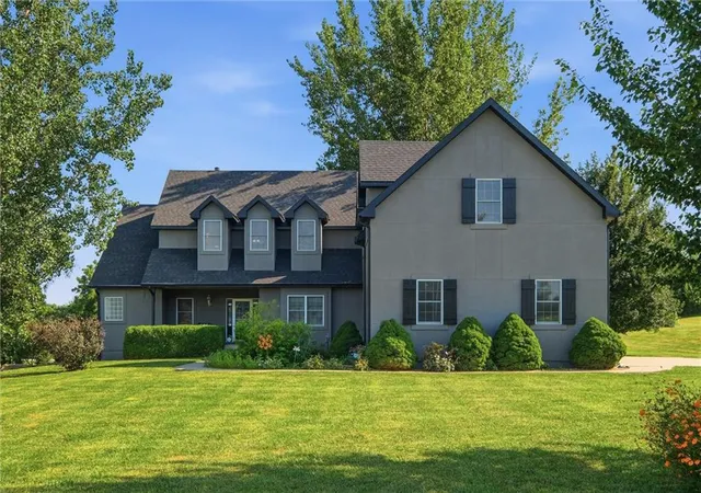 Photo 1 of Sale Pending at 17891 Highview Rd, Tonganoxie, KS 66086 | MLS# 2633020 | Listing updated on 2026-09-17