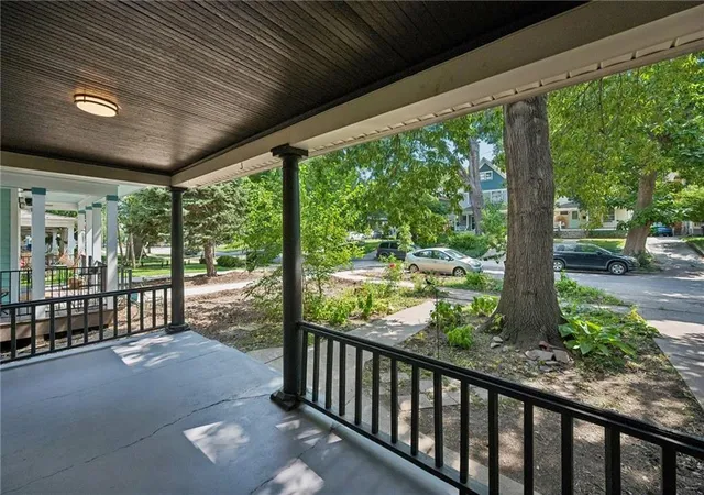 Photo 3 of Single family home for sale at 3314 Charlotte St, Kansas City, MO 64109 | MLS# 2633088 | Listing updated on 2026-09-15