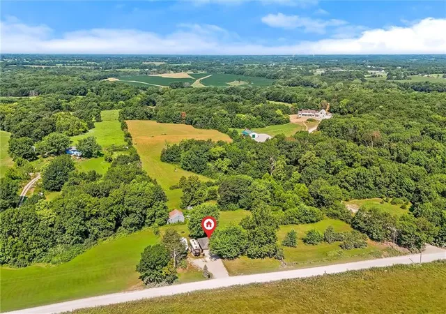 Photo 3 of Single family home for sale at 21062 Bright Ln, Lawson, MO 64062 | MLS# 2633110 | Listing updated on 2026-09-11