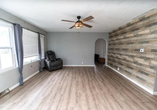 Photo 4 of Single family home for sale at 404 S Texas St, Archie, MO 64725 | MLS# 2633122 | Listing updated on 2026-09-13