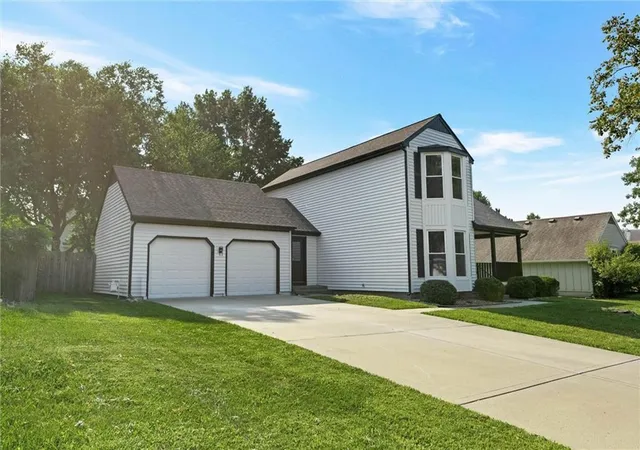 Photo 2 of Single family home for sale at 15105 Dearborn St, Overland Park, KS 66223 | MLS# 2633179 | Listing updated on 2026-09-11