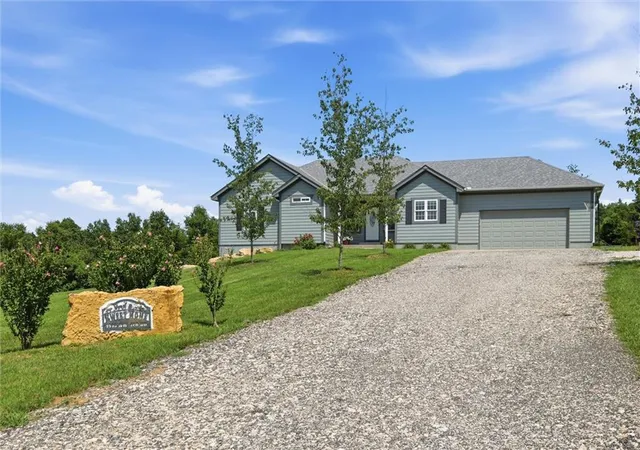 Photo 2 of Single family home for sale at 1939 Nw 460th Road, Kingsville, MO 64061 | MLS# 2633289 | Listing updated on 2026-09-10