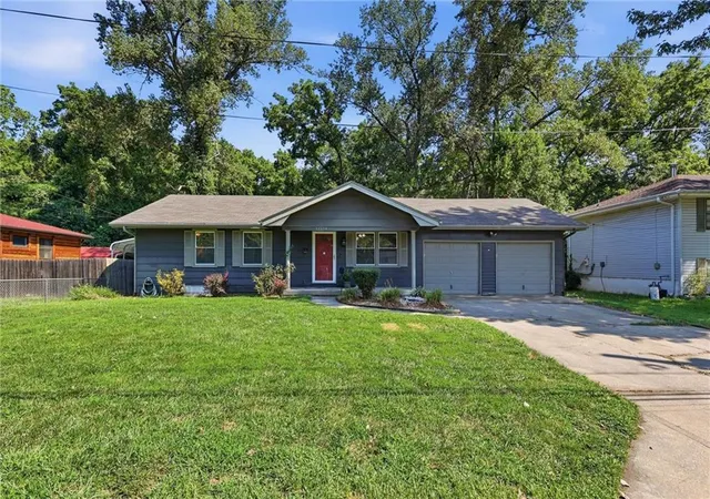 Photo 1 of Sale Pending at 12124 E 31st Street S, Independence, MO 64052 | MLS# 2633457 | Listing updated on 2026-09-15