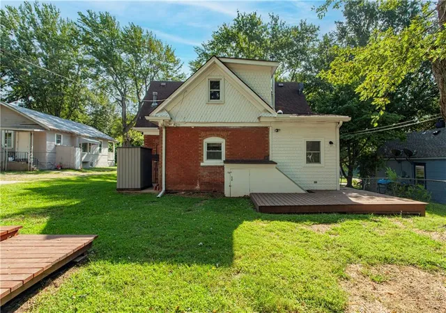 Photo 2 of Single family home for sale at 534 S Huttig Ave, Independence, MO 64053 | MLS# 2633491 | Listing updated on 2026-09-14