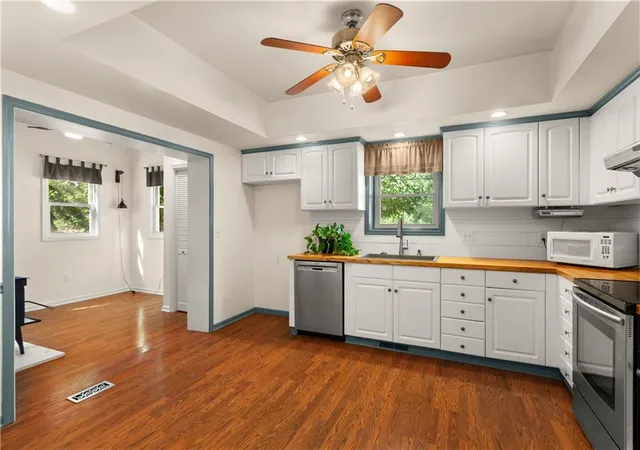 Photo 3 of Single family home for sale at 534 S Huttig Ave, Independence, MO 64053 | MLS# 2633491 | Listing updated on 2026-09-14