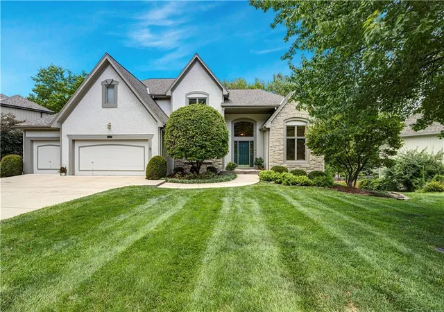 Photo 2 of Sale Pending at 7620 Lichtenauer St, Shawnee, KS 66217 | MLS# 2633546 | Listing updated on 2026-10-05