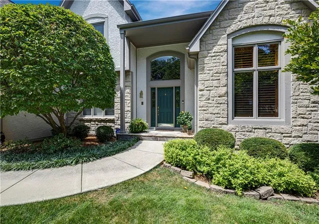 Photo 3 of Sale Pending at 7620 Lichtenauer St, Shawnee, KS 66217 | MLS# 2633546 | Listing updated on 2026-10-05