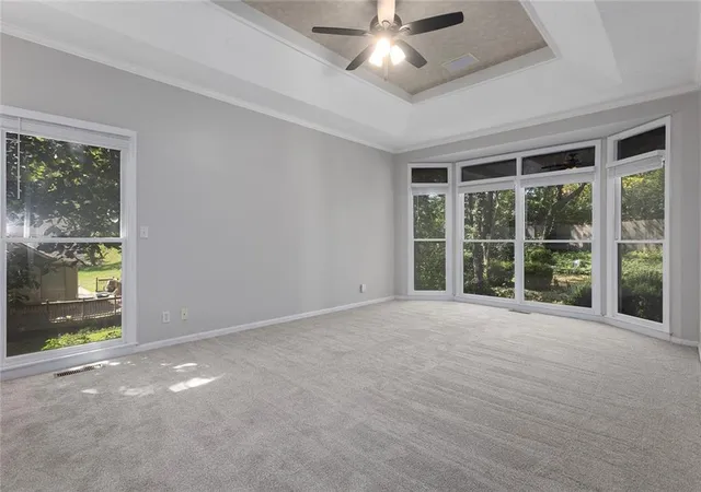 Photo 4 of Single family home for sale at 7560 Eicher Dr, Shawnee, KS 66217 | MLS# 2633624 | Listing updated on 2026-10-03