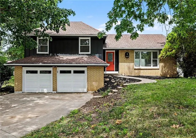 Photo 1 of Single family home for sale at 2508 Nw 86th Street, Kansas City, MO 64154 | MLS# 2633752 | Listing updated on 2026-09-10