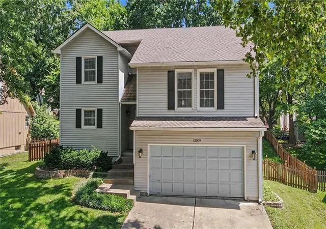 Photo 1 of Single family home for sale at 12009 S Hagan St, Olathe, KS 66062 | MLS# 2633800 | Listing updated on 2026-09-12