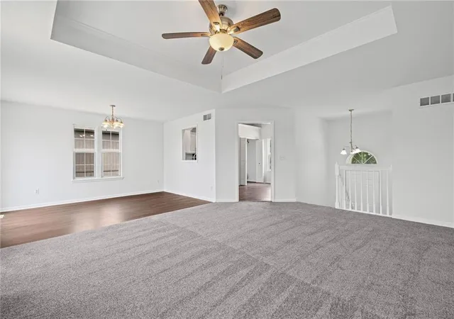 Photo 4 of Single family home for sale at 712 S Sunset Ln, Raymore, MO 64083 | MLS# 2633815 | Listing updated on 2026-10-21