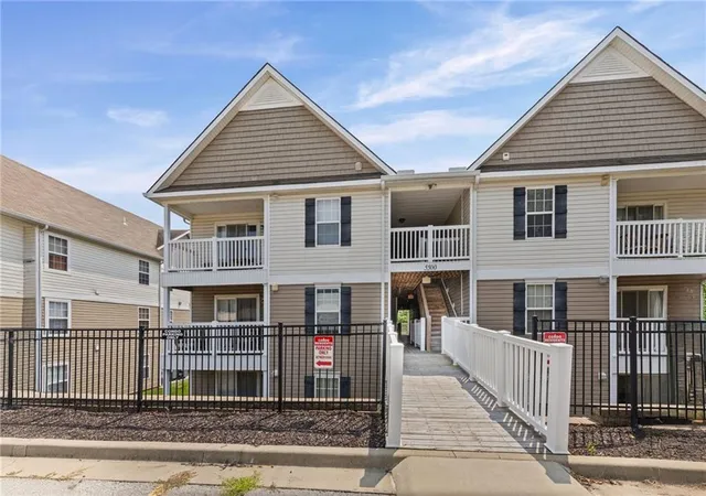 Photo 3 of Condo for sale at 5500 Ne 80th Terrace #3B, Kansas City, MO 64119 | MLS# 2633945 | Listing updated on 2026-09-13