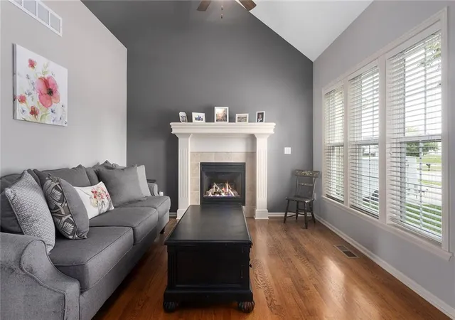 Photo 3 of Single family home for sale at 10904 N Manchester Ave, Kansas City, MO 64157 | MLS# 2634002 | Listing updated on 2026-09-10